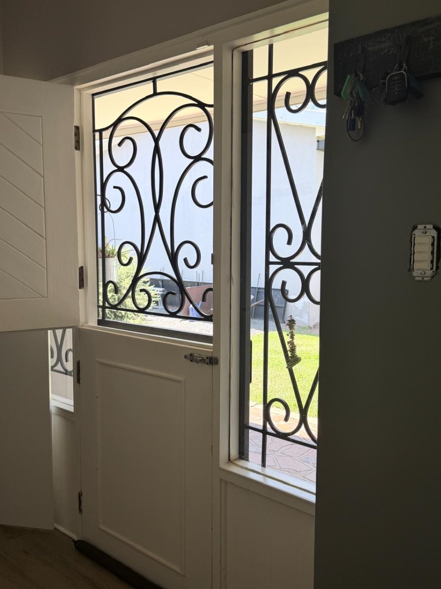 5 Bedroom Property for Sale in Bergsig Eastern Cape